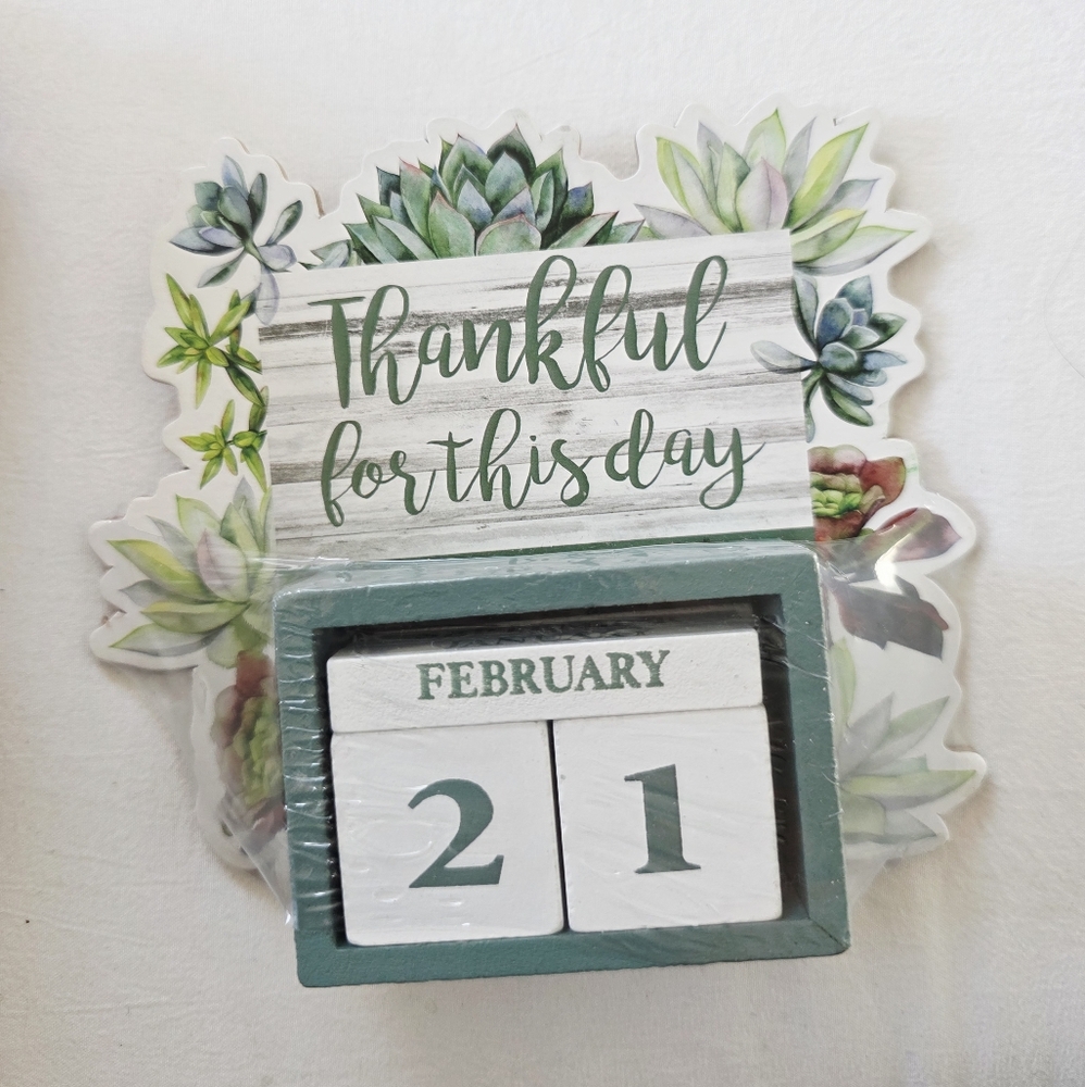 Green and White Perpetual Calendar